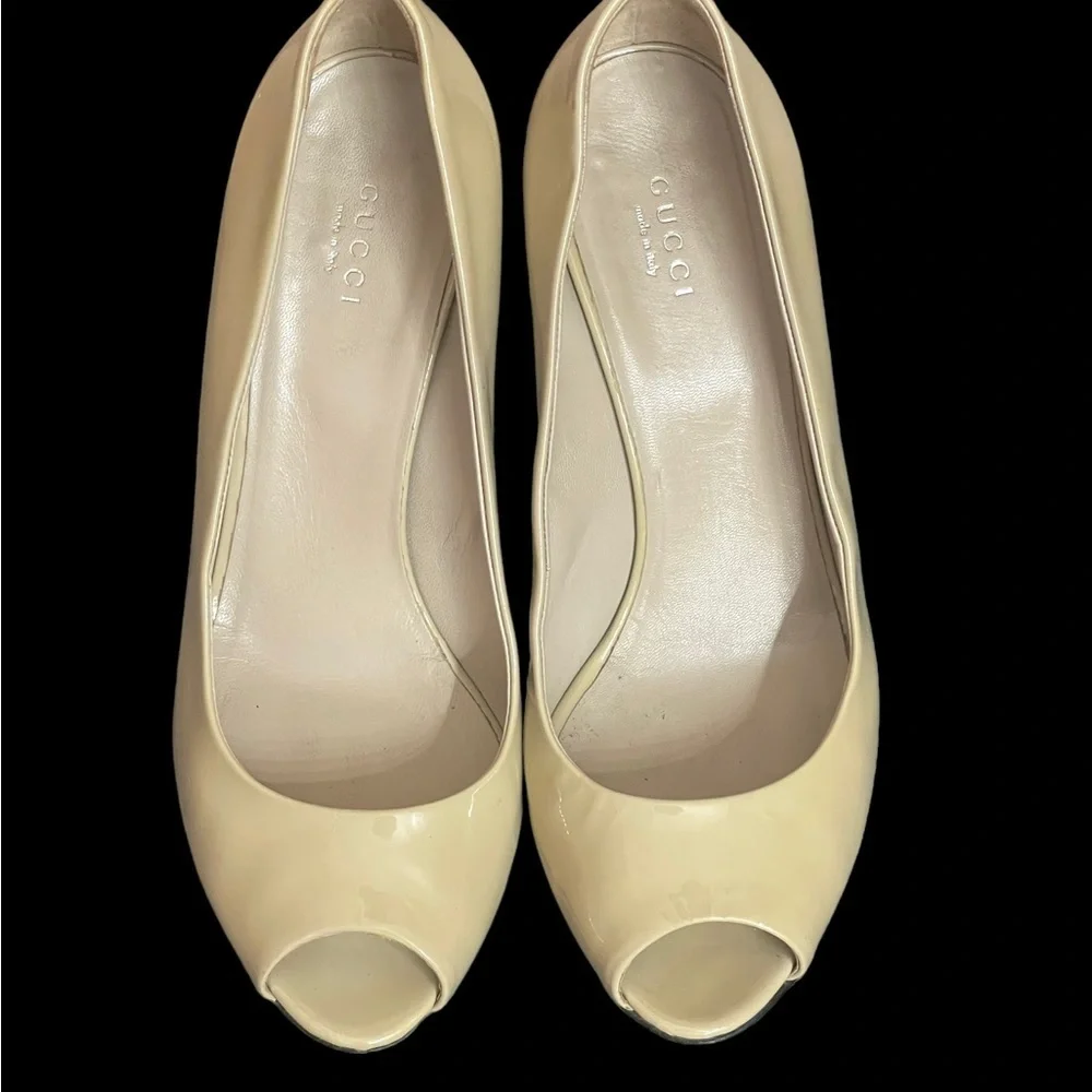 Gucci Bamboo Accent Patent Leather Pumps size  39.5 (9.5) - Picture 2 of 14